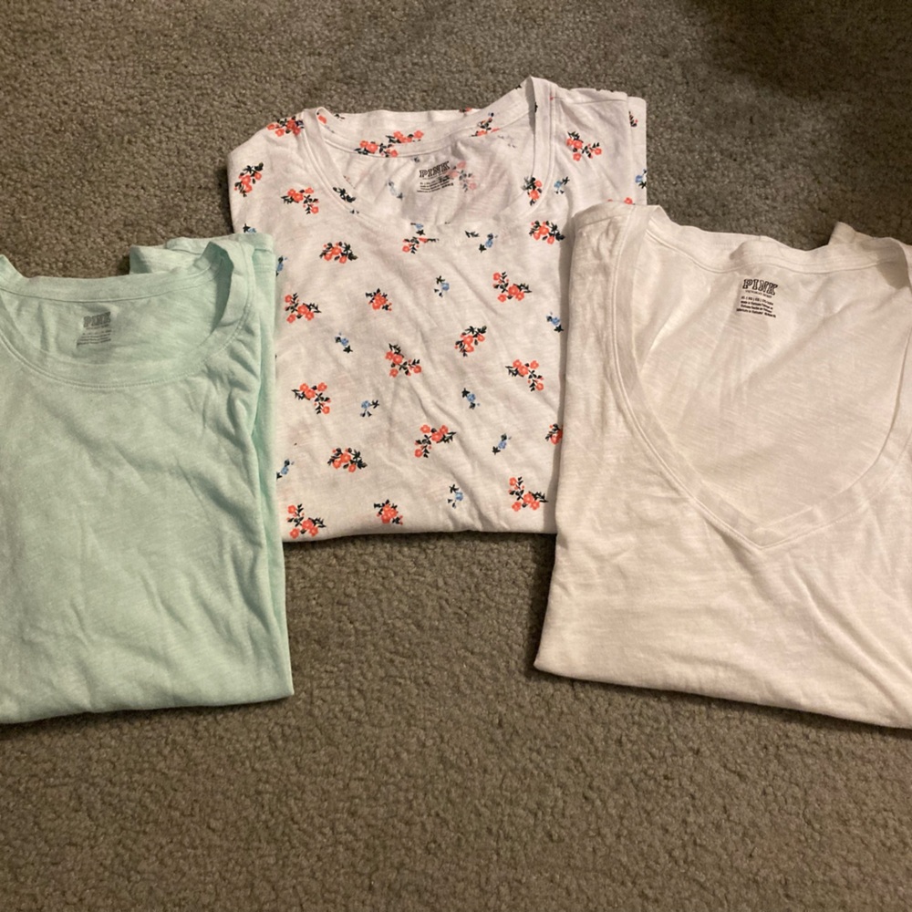 Floral and Solid woman’s XL Pink tees